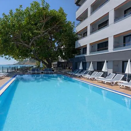 Floria Hotel 4*