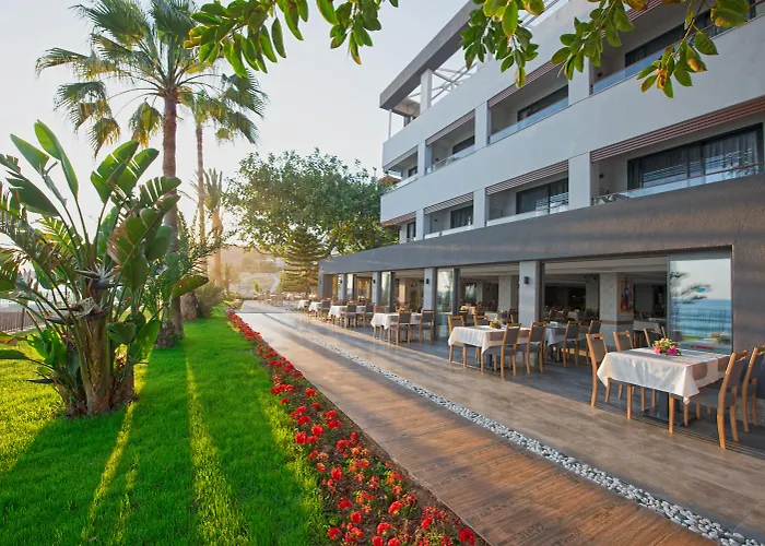 Готель Floria 4*