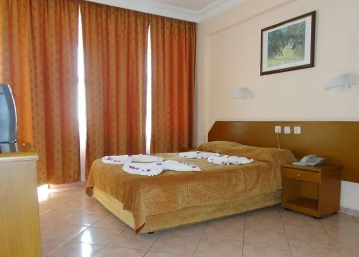 Floria Отель 4*