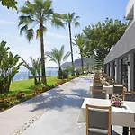 Floria Ξενοδοχείο 4*