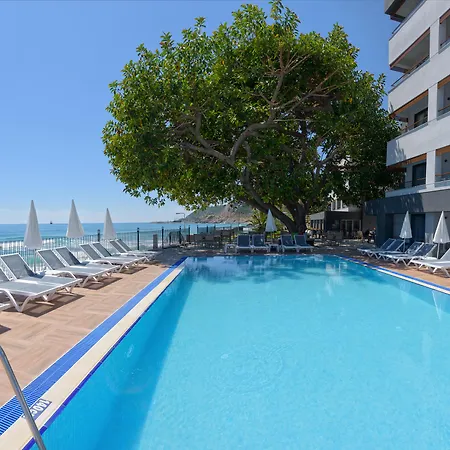 Hotell Floria 4*